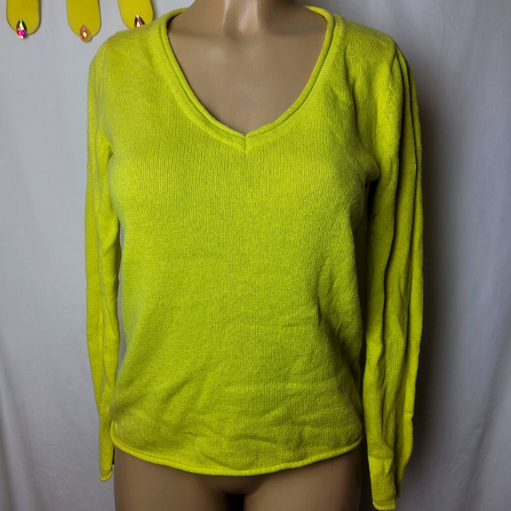 Old Navy sweater
